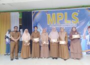 Apresiasi Bagi Guru Berdedikasi di SMA Negeri 2 Enrekang