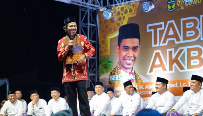 Ribuan Jamaah Padati Lapangan Andi Djemma Belopa, Dzikir dan Tabligh Akbar Bersama Ustadz Abdul Somad