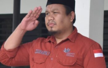 BERPRESTASI DAN RAIH SMK PUSAT KEUNGGULAN, PLT KEPALA SMKN 1 SIDENRENG RAPPANG DIKEMBALIKAN KE SEKOLAH AWAL DAN DIGANTI DENGAN PLT BARU